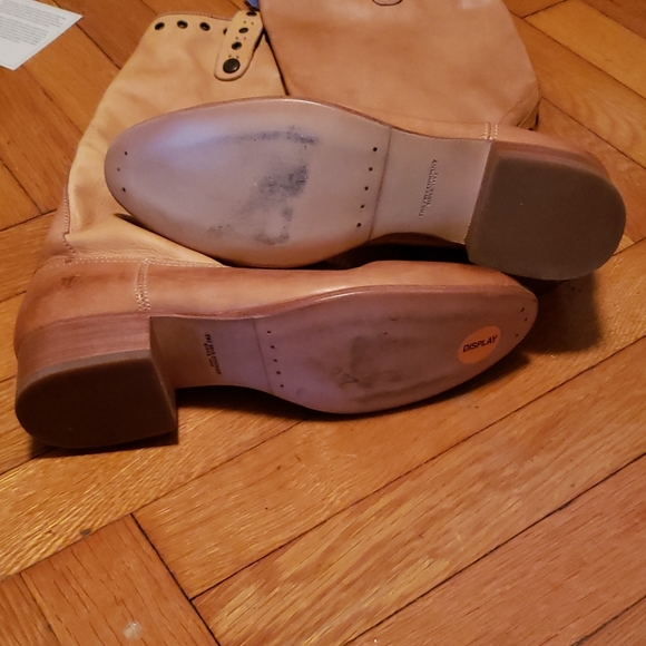 Frye pull on boots - Picture 2 of 6
